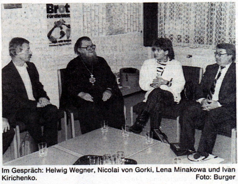 na-vstreche-v-obshhine-g-shtaufenberga-foto-iz-gazety-frankfurt-hyohst-ot-11-noyabrya-1988-goda