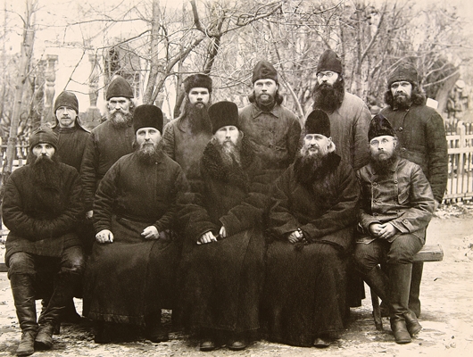 Архиепископ Евгений (Зернов), епископ Иларион (Троицкий), епископ Прокопий (Титов) и монашествующие в Соловецком лагере особого назначения