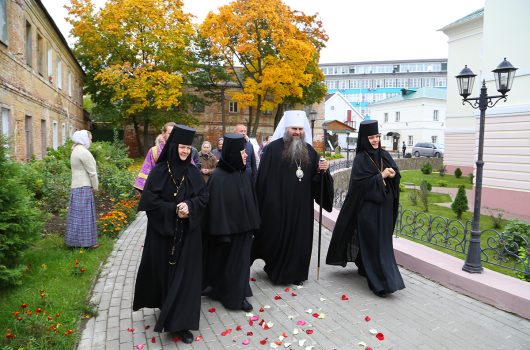 27 сентября. В Крестовоздвиженском монастыре Нижнего Новгорода (фото Сергея Лотырева)