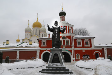 27 января. Зачатьевский ставропигиальный монастырь, г. Москва (фото Сергея Лотырева)