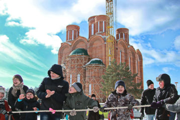 26 февраля. Масленичные гулянья в Дзержинске (фото Натальи Уваровой)
