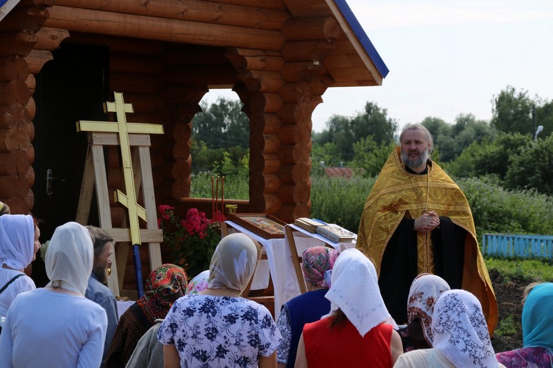 Село смирново. Храм Благовещения село Смирново Дивеевский район. Протоиерей Александр Баранов Выша. Храм в Зубово Полянском районе село Выша. Протоиерей Александр село Выша.