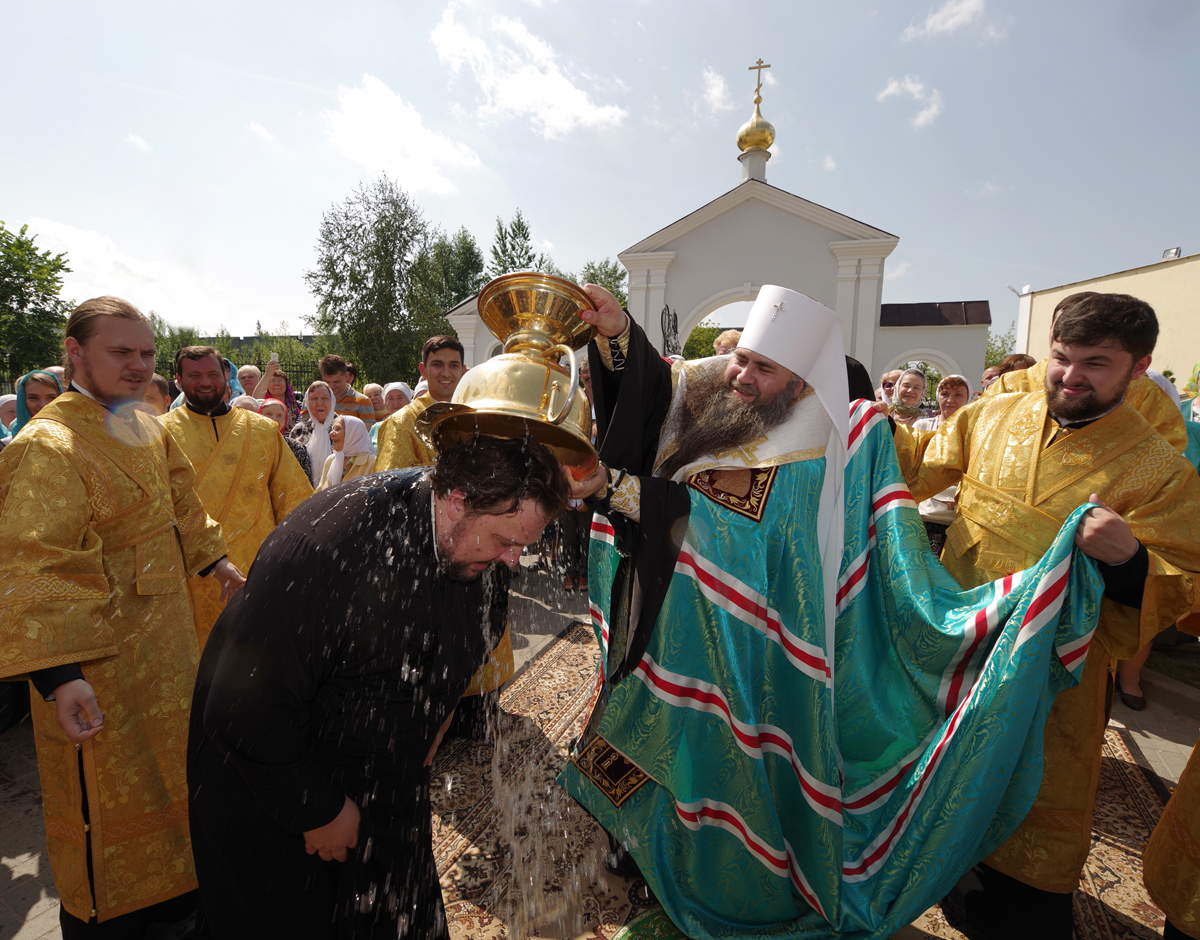 Пасха в Карповской церкви Нижнего Новгорода