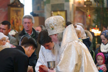 10 января. Божественная литургия в Троицком соборе Серафимо-Дивеевского монастыря (фото Алексея Козориза)