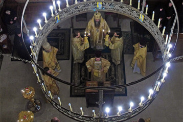 18 ноября. Божественная литургия на подворье Серафимо-Дивеевского монастыря в Москве (фото Алексея Козориза)