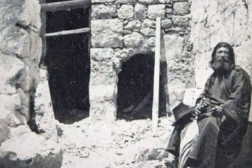 Архим. Антонин на раскопках в Иерусалиме. 1883 г.