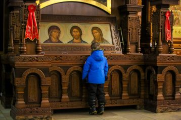 17 декабря. В Александро-Невском кафедральном соборе (фото Александра Чурбанова)
