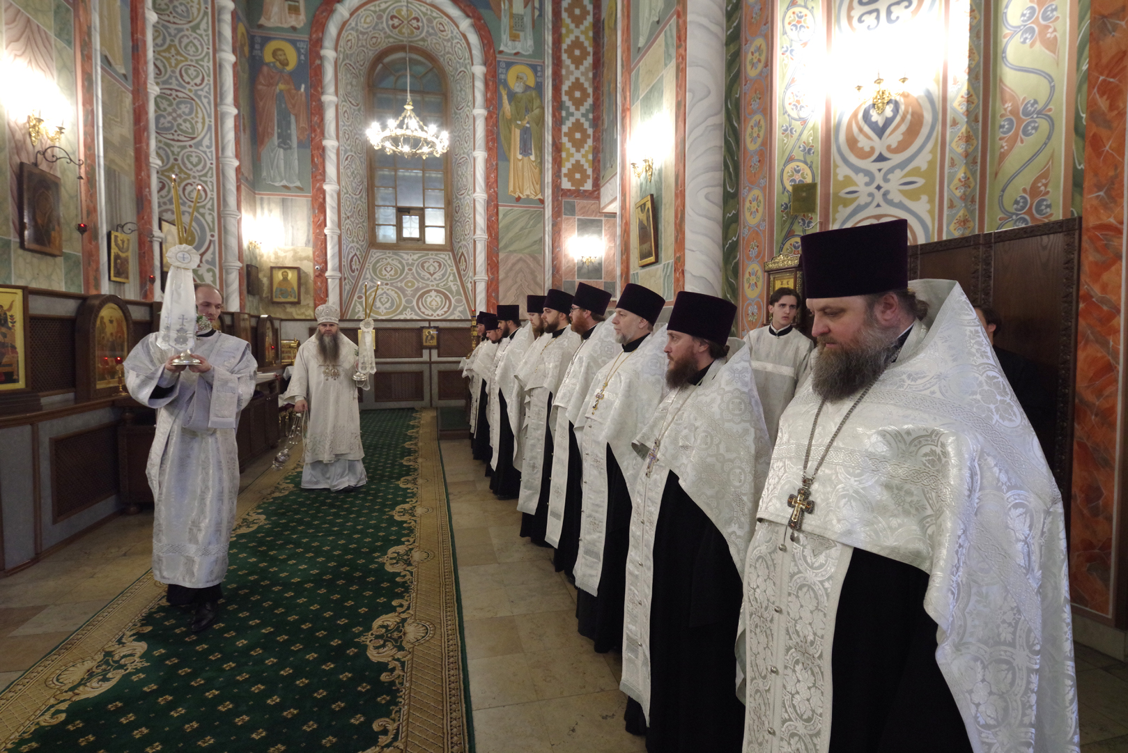 Великий Новгород Софийский собор батюшки служители собора