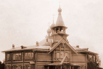 Здание церкви-школы в период строительства. Фото М. П. Дмитриева (1858–1948 гг.)