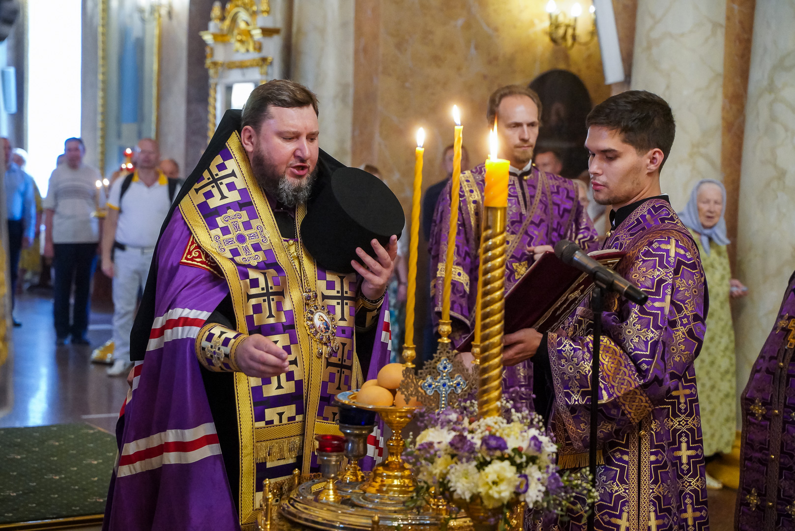 Служба в староярмарочном соборе нижний новгород. Богослужение на Великий пост в Староярмарочном соборе н.Новгород. Староярмарочный собор Нижний Новгород запись на крещение. 200 Лет староярморочному собор н. Новгород. Староярмарочный собор Нижний Новгород расписание богослужений.