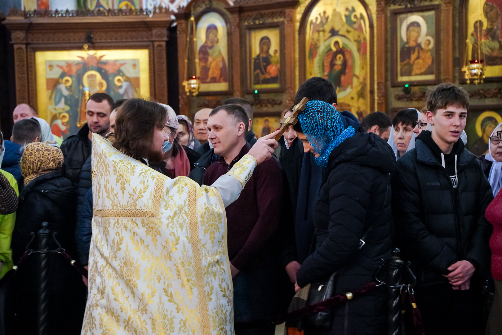 Рождественское богослужение в Кемерово ночная