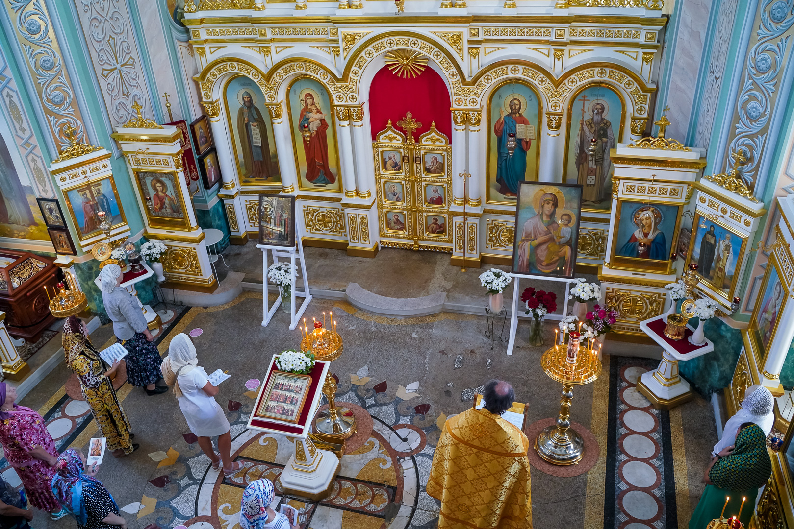 На нижегородское архиерейское подворье храма в честь святых  равноапостольных Кирилла и Мефодия переданы иконы, восстановленные в  епархиальных реставрационных мастерских | 23.07.2022 | Нижний Новгород -  БезФормата