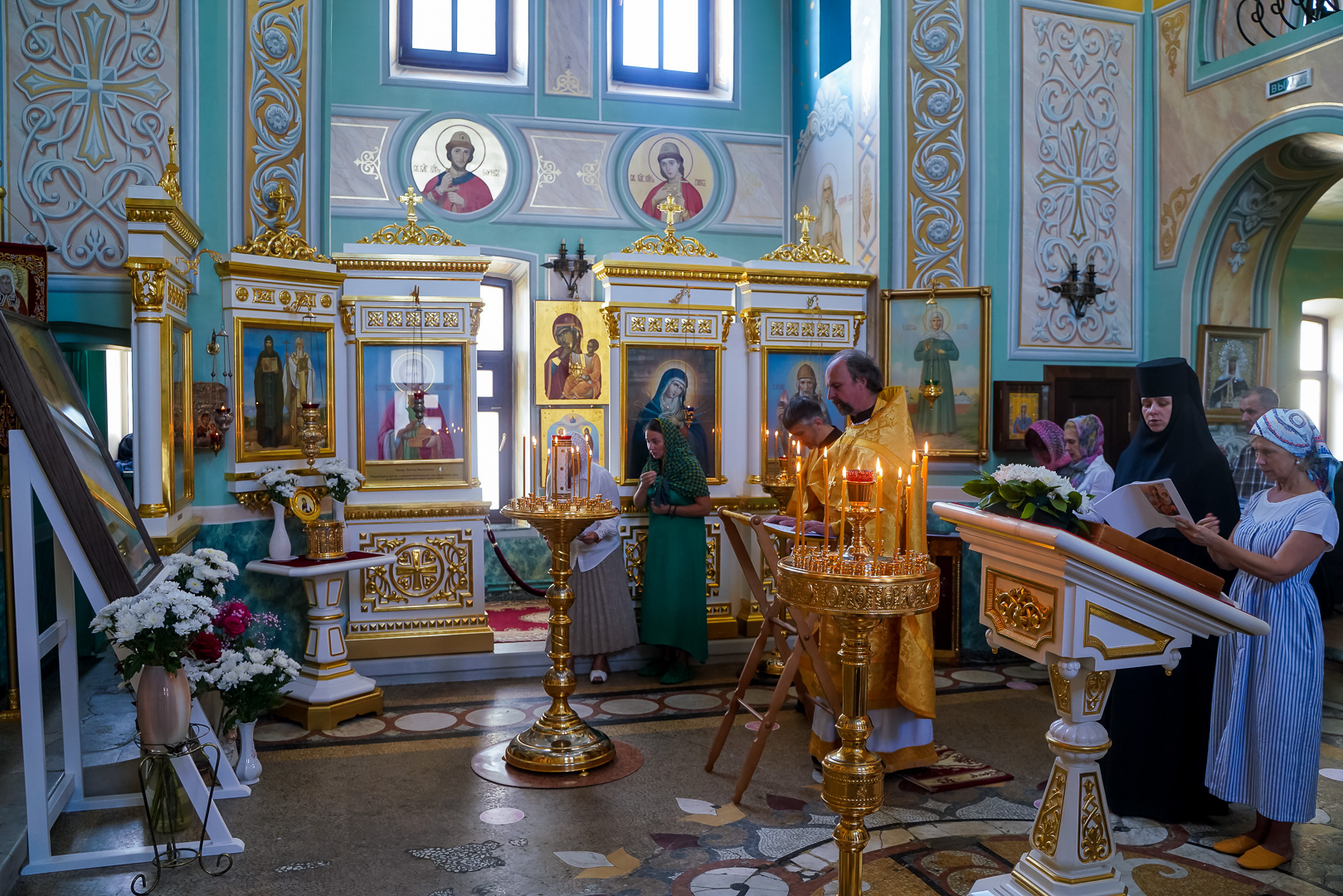 На нижегородское архиерейское подворье храма в честь святых  равноапостольных Кирилла и Мефодия переданы иконы, восстановленные в  епархиальных реставрационных мастерских | 23.07.2022 | Нижний Новгород -  БезФормата