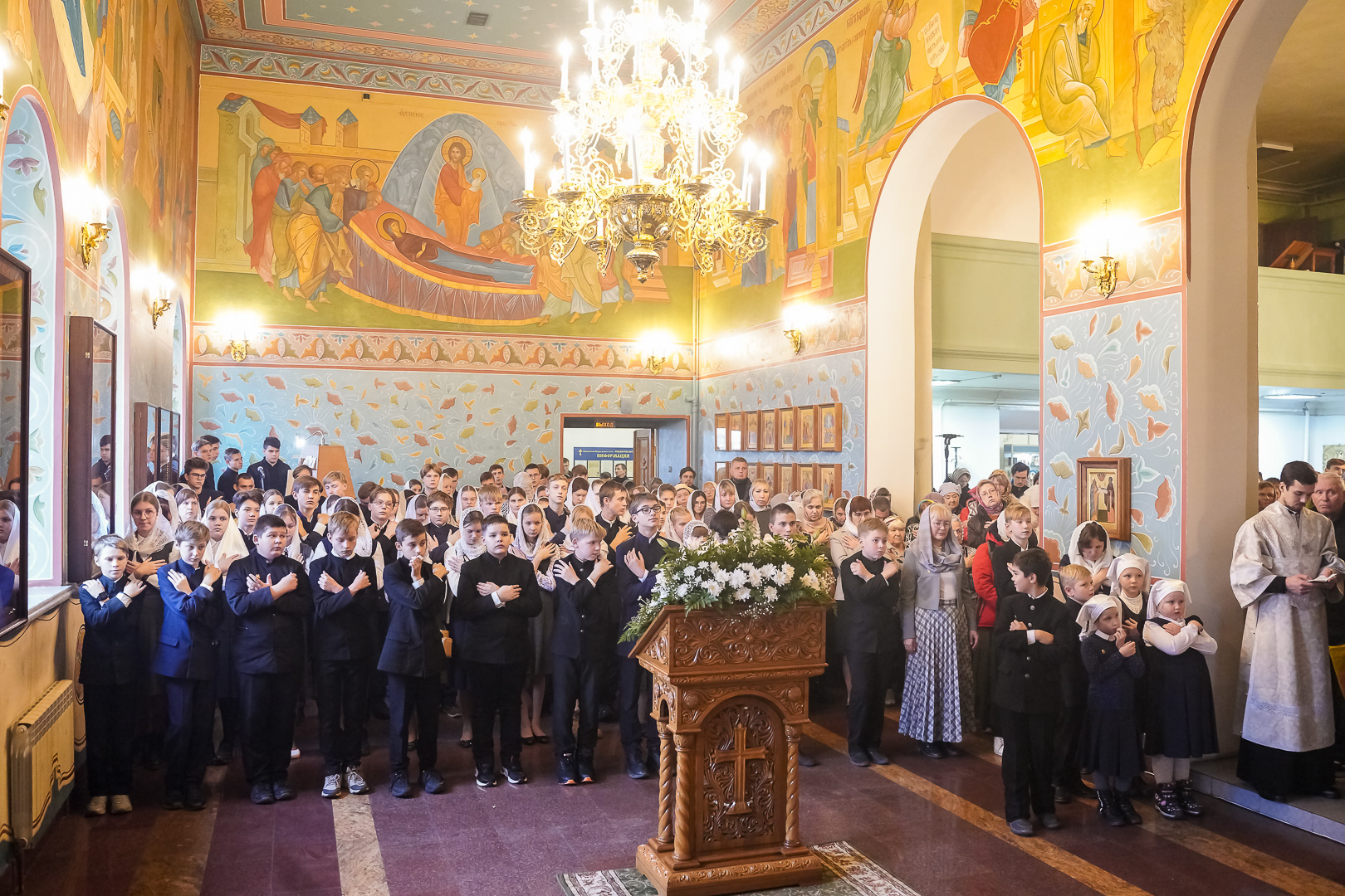 Богородице Смоленский храм г Октябрьский