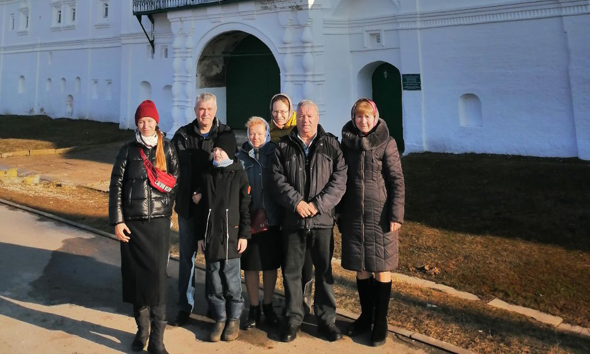 Участники клуба трезвости при храме в честь Владимирской Оранской иконы  Божией Матери и защитников Отечества совершили трудническую поездку в  Макарьевский монастырь - Нижегородская МитрополияНижегородская Митрополия