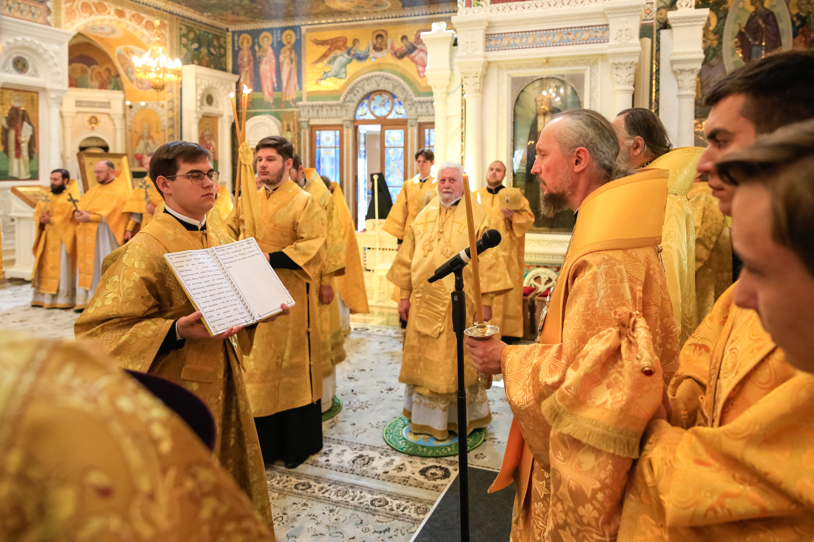 Православная служба утренняя