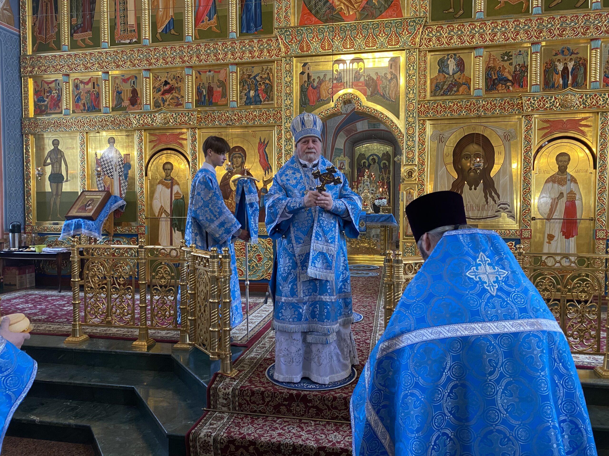 Викарий Нижегородской епархии возглавил Божественную литургию в храме в  честь Знамения Божией Матери города Бор | 12.12.2023 | Нижний Новгород -  БезФормата