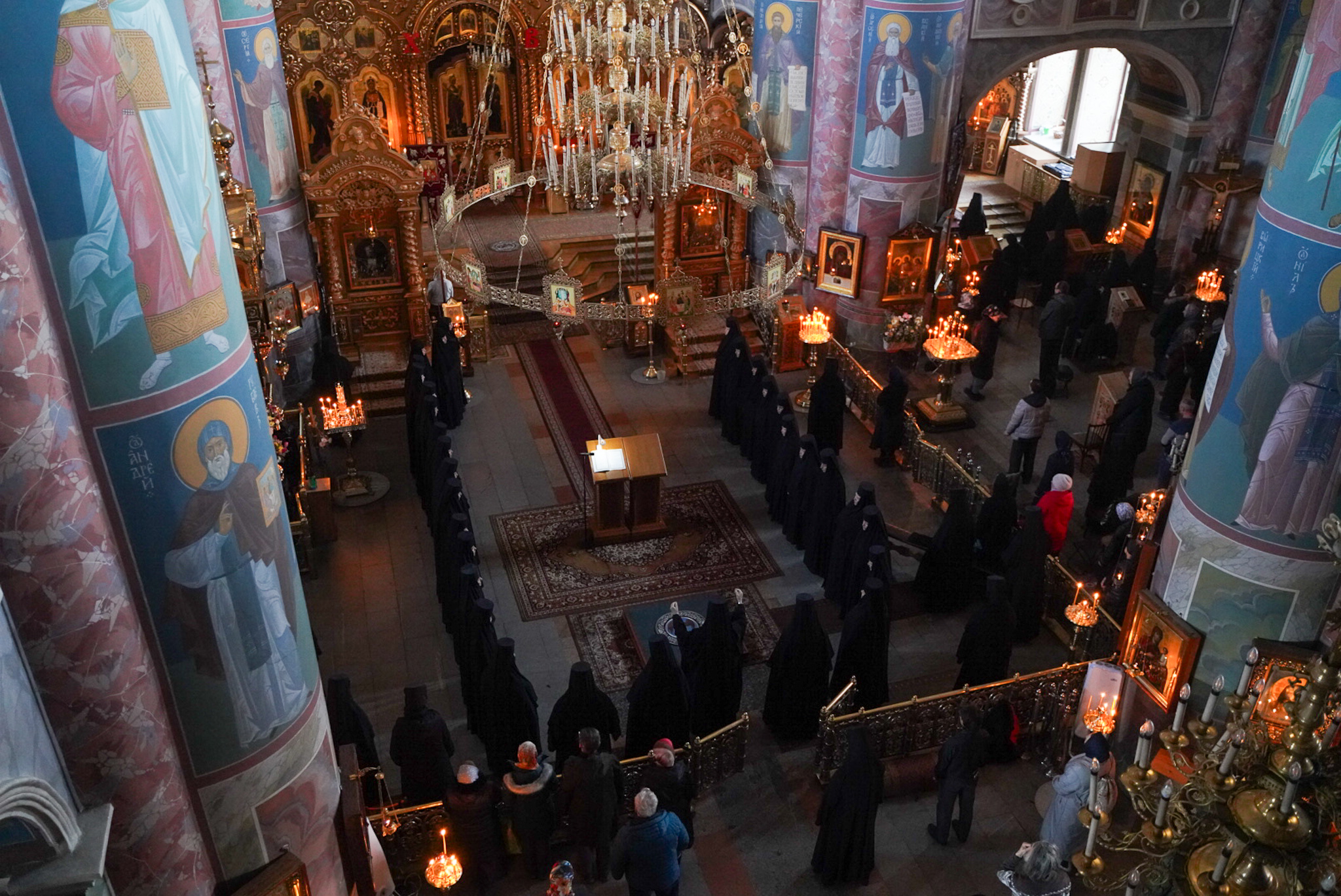 Глава Нижегородской митрополии совершил литургию Преждеосвященных Даров в  Серафимо-Дивеевском монастыре | 22.03.2024 | Нижний Новгород - БезФормата